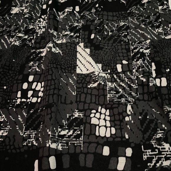 Lularoe Randy - Picture 3 of 3